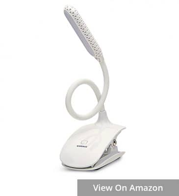 Must-Have Gifts for Mom’s Book Nook