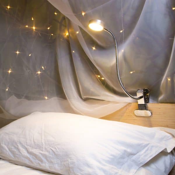 10 Best Wall Mounted Reading Lights For Bed Hooked To Books