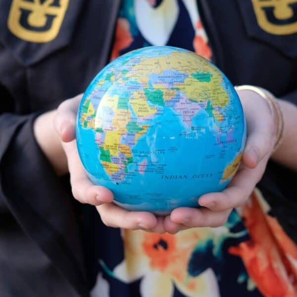 MOVA 4.5 Blue with Political Map Globe User Review