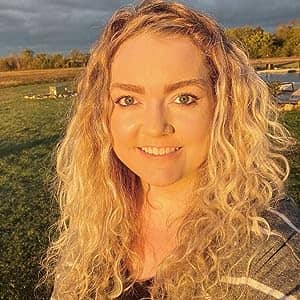 Who is Colleen Hoover